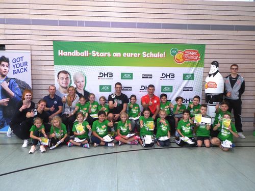 Handballstars zu Gast in der Pestalozzi-Grundschule Hockenheim