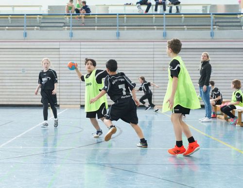 Fotos der Grundschul-Handball-Liga