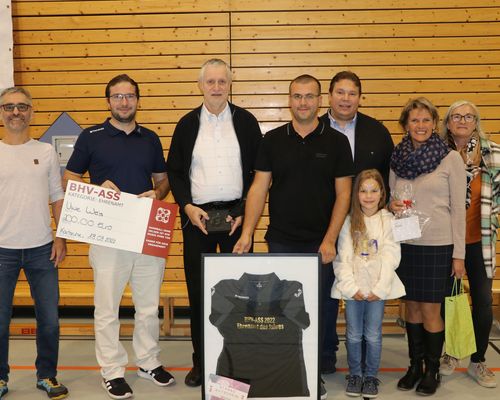 Badischer Handball-Verband zeichnet Uwe Weis aus 